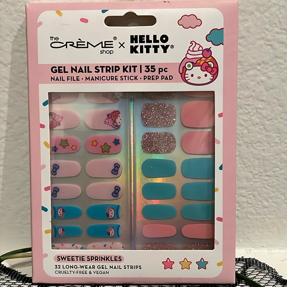 Hello Kitty X The Creme Shop Gel Nail Strip Kit